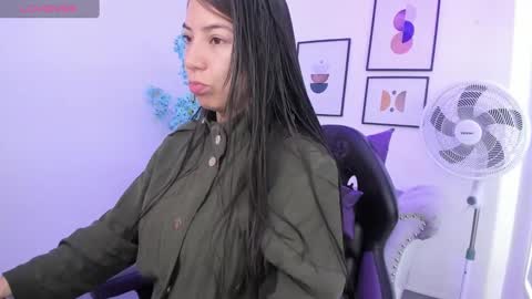 Ema louisx  online show from 01/29/25, 12:13