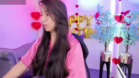 Ema louisx  online show from 02/14/25, 12:14