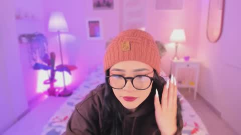 Snapshot of ema_soul chatting on 09/17/25, 07:48 emma soul online show from 09/17/25, 07:48