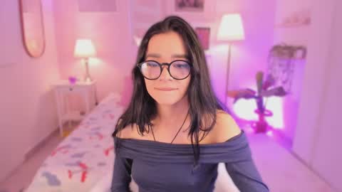 Snapshot of ema_soul chatting on 09/18/25, 08:11 emma soul online show from 09/18/25, 08:11