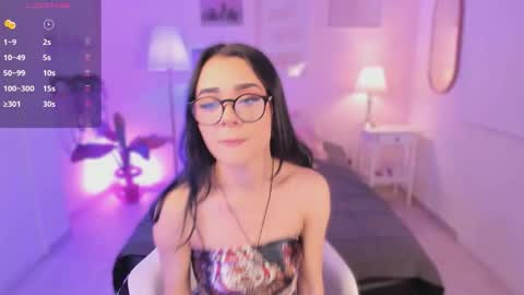 Snapshot of ema_soul chatting on 10/06/25, 07:33 emma soul online show from 10/06/25, 07:33