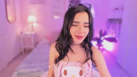 Snapshot of ema_soul chatting on 10/15/25, 07:36 emma soul online show from 10/15/25, 07:36