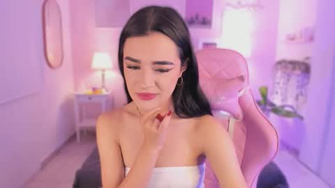 Snapshot of ema_soul chatting on 11/19/25, 08:09 emma soul online show from 11/19/25, 08:09