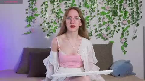 Emma online show from 04/23/26, 07:49