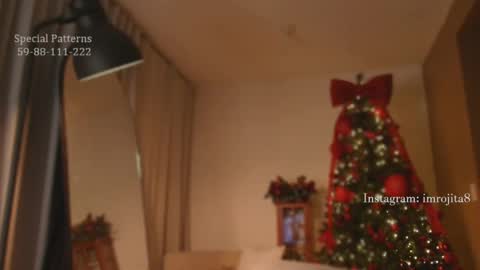 Snapshot of emam_taylor_ chatting on 11/30/25, 01:20 IG imrojita8 online show from 11/30/25, 01:20