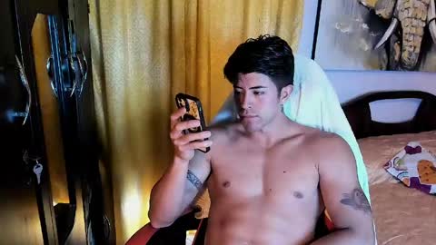 eman_wolf online show from 05/23/26, 06:34