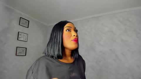 Snapshot of emattaylor chatting on 12/15/25, 10:52 . online show from 12/15/25, 10:52