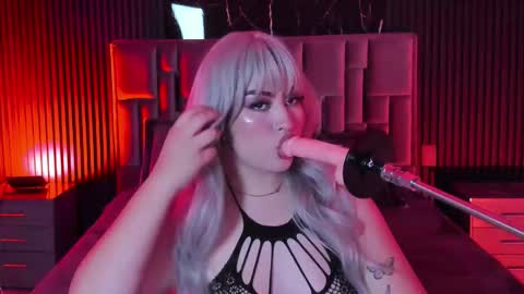 Ember Velvet online show from 03/06/26, 04:09