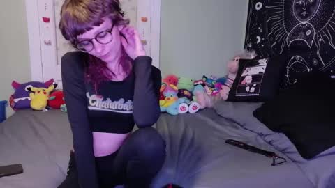 Embersburningup online show from 02/02/26, 12:53