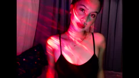 Snapshot of embersiren chatting on 03/01/26, 08:05 EmberSiren online show from 03/01/26, 08:05