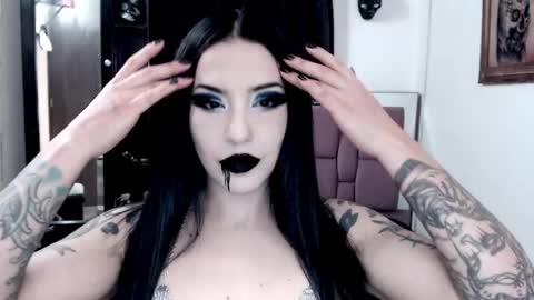 Emerald Black online show from 09/14/25, 07:07