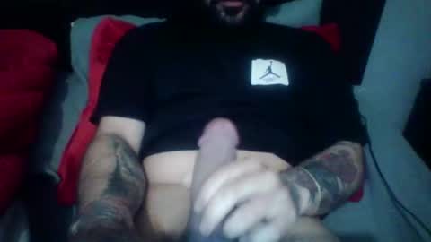 Snapshot of emecuatro20 chatting on 09/15/25, 01:38 emecuatro20 online show from 09/15/25, 01:38