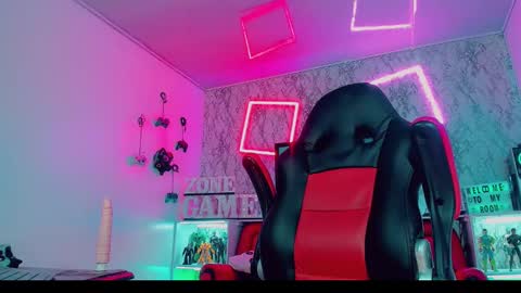 Emeli online show from 12/10/24, 04:13