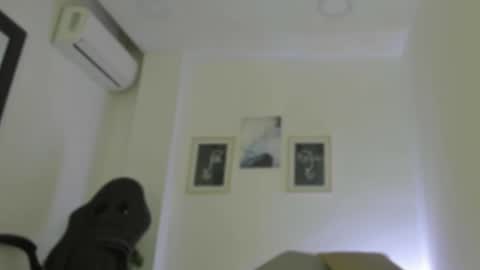 Snapshot of emelie_89 chatting on 10/01/25, 11:16 emelie_89 online show from 10/01/25, 11:16
