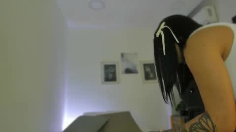 Snapshot of emelie_89 chatting on 10/02/25, 11:50 emelie_89 online show from 10/02/25, 11:50