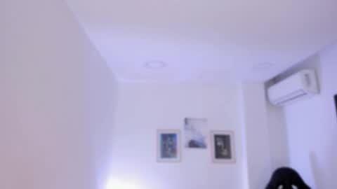 emelie_89 online show from 10/30/25, 08:49