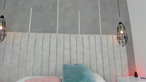 emelie_89 online show from 11/23/25, 07:24