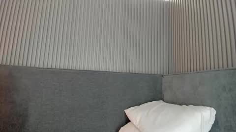 emelie_89 online show from 12/14/25, 11:37