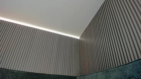 Snapshot of emelie_89 chatting on 12/18/25, 12:00 emelie_89 online show from 12/18/25, 12:00