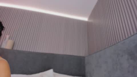 Snapshot of emelie_89 chatting on 02/06/26, 11:57 emelie_89 online show from 02/06/26, 11:57