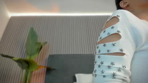 emelie_89 online show from 04/07/26, 11:32