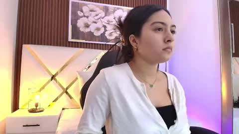 Emily  online show from 01/11/26, 12:37