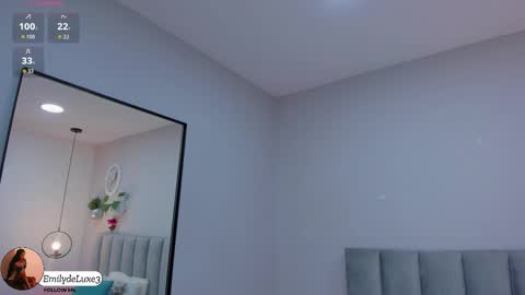 Snapshot of emely_deluxe chatting on 01/13/26, 11:26 Emely online show from 01/13/26, 11:26