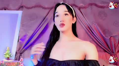 Snapshot of emely_rous chatting on 12/07/24, 11:12 Emely Rous online show from 12/07/24, 11:12