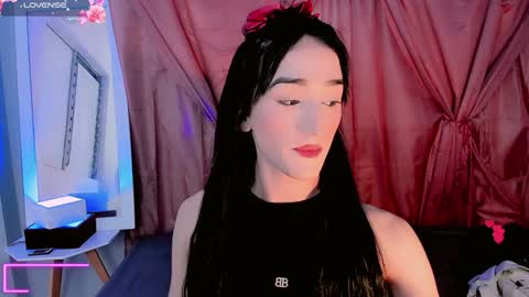 Snapshot of emely_rous chatting on 01/15/25, 02:27 Emely Rous online show from 01/15/25, 02:27