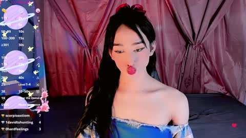 Snapshot of emely_rous chatting on 01/15/25, 05:29 Emely Rous online show from 01/15/25, 05:29