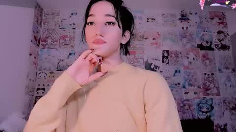 Snapshot of emely_rous chatting on 09/19/25, 01:12 Emely Rous online show from 09/19/25, 01:12