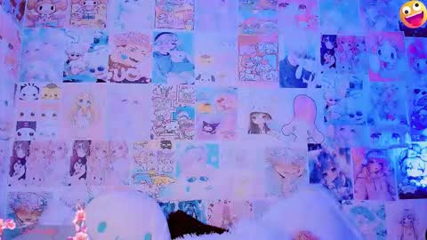 Snapshot of emely_rous chatting on 10/14/25, 07:53 Emely Rous online show from 10/14/25, 07:53