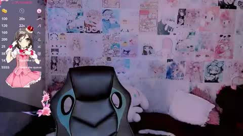 Snapshot of emely_rous chatting on 11/08/25, 12:49 Emely Rous online show from 11/08/25, 12:49