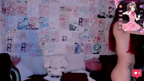 Snapshot of emely_rous chatting on 11/18/25, 02:43 Emely Rous online show from 11/18/25, 02:43