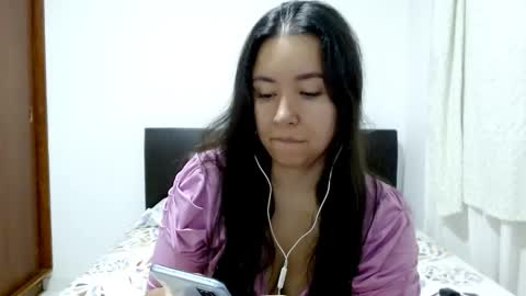 emely_sexx online show from 09/28/25, 10:09
