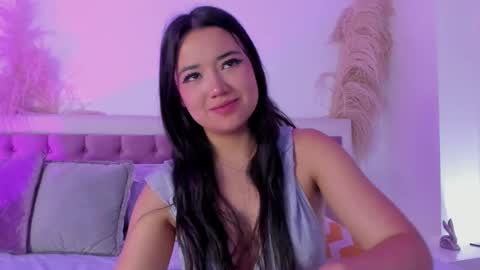 Snapshot of emelyy_carter chatting on 02/27/25, 11:15 Emy online show from 02/27/25, 11:15