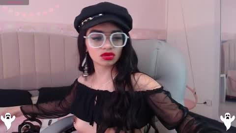Danna online show from 10/15/25, 03:28