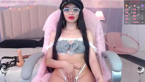 Danna online show from 10/16/25, 10:00