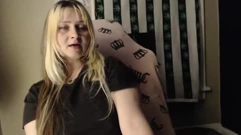 emeraldstrawberri online show from 01/07/26, 07:55