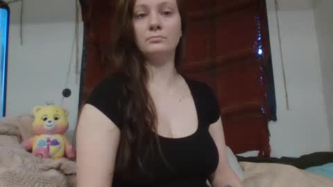 Snapshot of emerieskye chatting on 01/18/25, 11:22 EmerieSkye online show from 01/18/25, 11:22