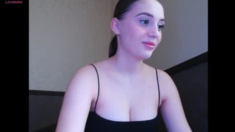 Snapshot of emersonbennett chatting on 02/04/26, 09:04 EmersonBennett online show from 02/04/26, 09:04