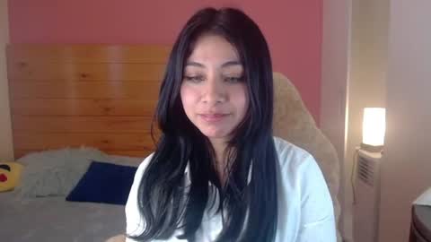 Snapshot of emi_kiss_xx chatting on 08/06/26, 07:05 Emi Kiss online show from 08/06/26, 07:05