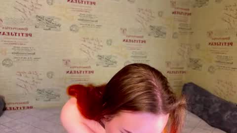 Snapshot of emi_less chatting on 07/21/26, 01:41 Emi online show from 07/21/26, 01:41