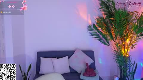Snapshot of emi_roberts chatting on 07/18/26, 12:37 Emmily Roberts online show from 07/18/26, 12:37