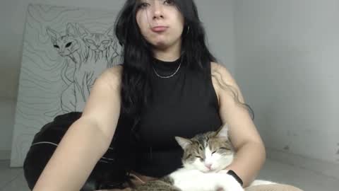 Antonella  online show from 11/22/25, 11:37