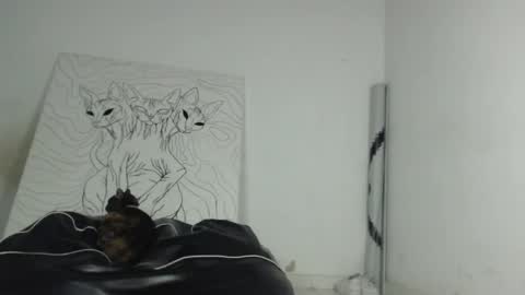 Snapshot of emiantonella_ chatting on 05/21/26, 12:17 Antonella online show from 05/21/26, 12:17