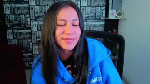 Snapshot of emigomez_ chatting on 06/07/26, 03:54 Emilia Gomez online show from 06/07/26, 03:54
