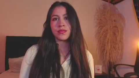 Emilia Gomez online show from 07/05/26, 03:45