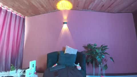 Emilia Gomez online show from 07/19/26, 03:38