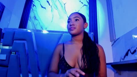 Emy online show from 04/07/26, 01:50